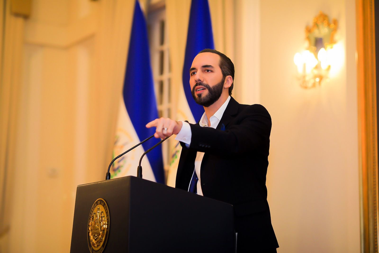 Presidente Nayib Bukele anuncia medidas para erradicar sobornos y corrupción institucional presidente-nayib-bukele-anuncia-medidas-para-erradicar-sobornos-y-corrupcion-institucional